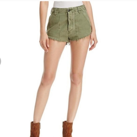 FP shorts - Picture 1 of 7